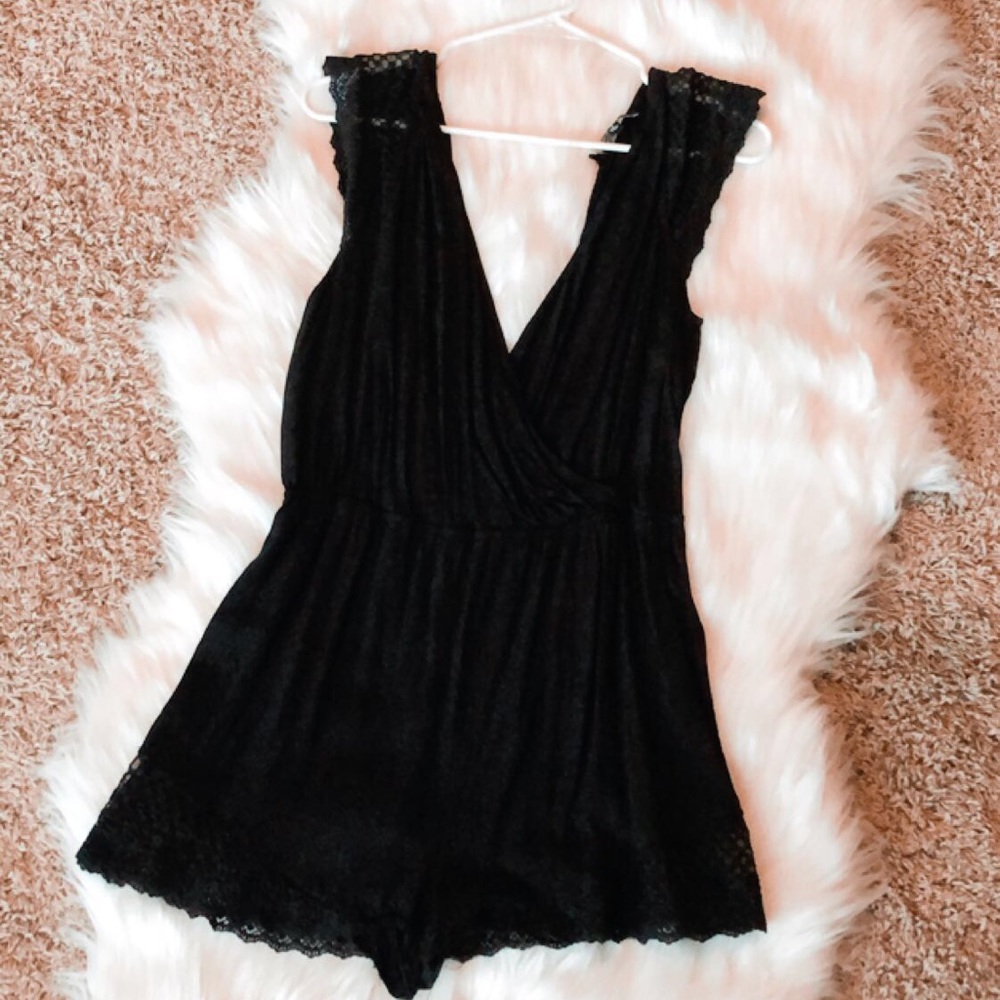Black Kendall & Kylie Romper